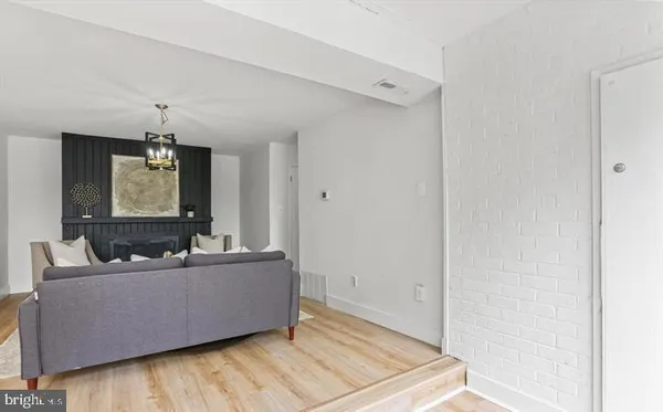 $2,100 | 10580 Cross Fox Lane, Unit D2, Columbia, MD 21044