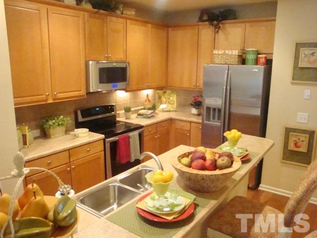2730 Chilton Place Raleigh, NC 27616 - Photo 2 of 21 Gallery Image 2