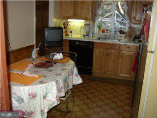 200 Paper Mill Road Oreland, PA 19075 - Photo 3 of 6 Gallery Image 3