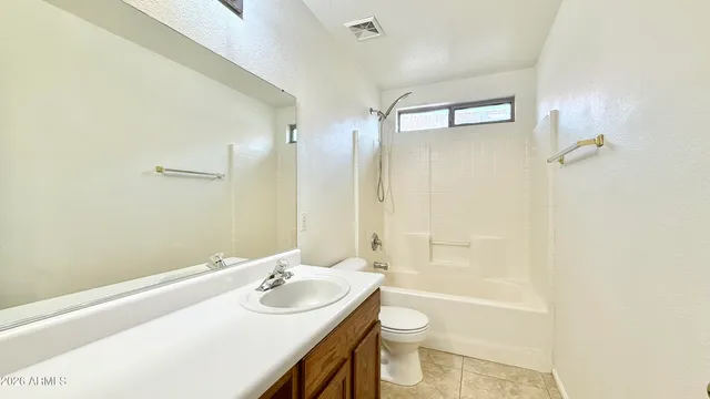 $1,949 | 1045 East Nardini Street, San Tan Valley, AZ 85140