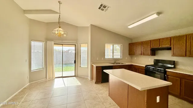 $1,949 | 1045 East Nardini Street, San Tan Valley, AZ 85140