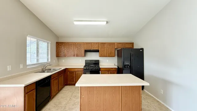 $1,949 | 1045 East Nardini Street, San Tan Valley, AZ 85140