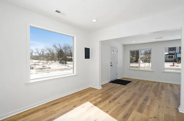 $248,000 | 15527 Lamon Avenue, Oak Forest, IL 60452
