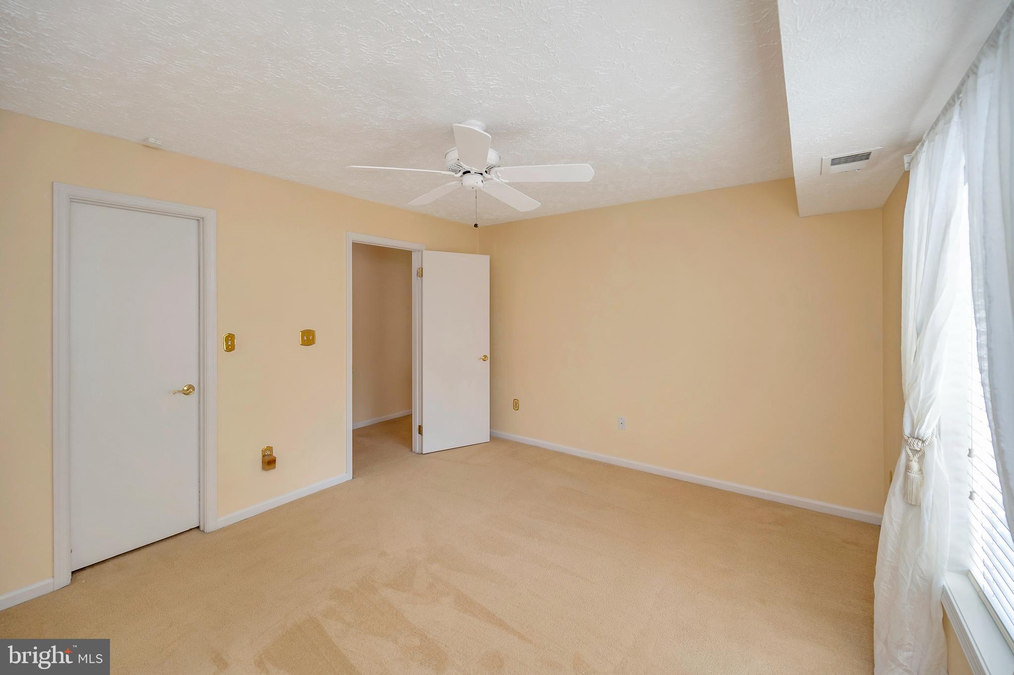 2239 Hunter's Run Drive, Unit 2239 Reston, VA 20191 - Photo 27 of 47 Gallery Image 27