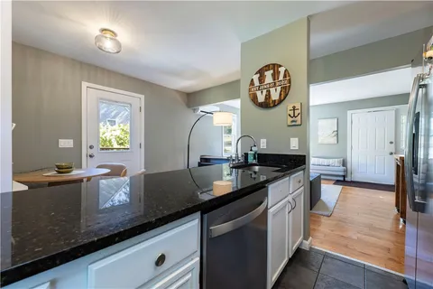 $375,000 | 156 River Street, Unit B, South Kingstown, RI 02879