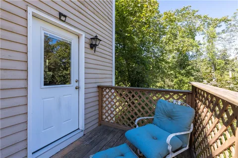 $375,000 | 156 River Street, Unit B, South Kingstown, RI 02879