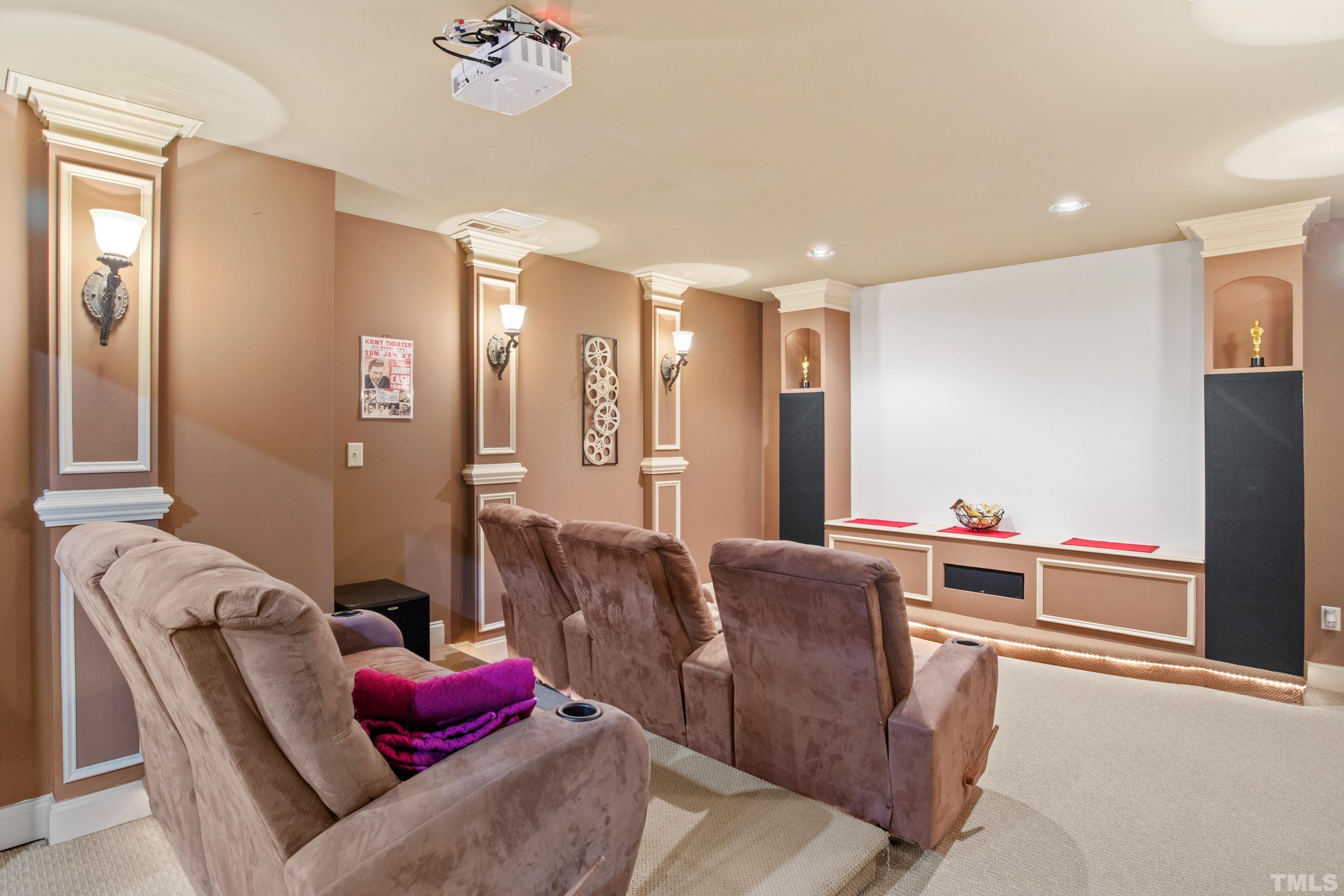 6437 Wakefalls Drive Wake Forest, NC 27587 - Photo 56 of 76 a living room with furniture