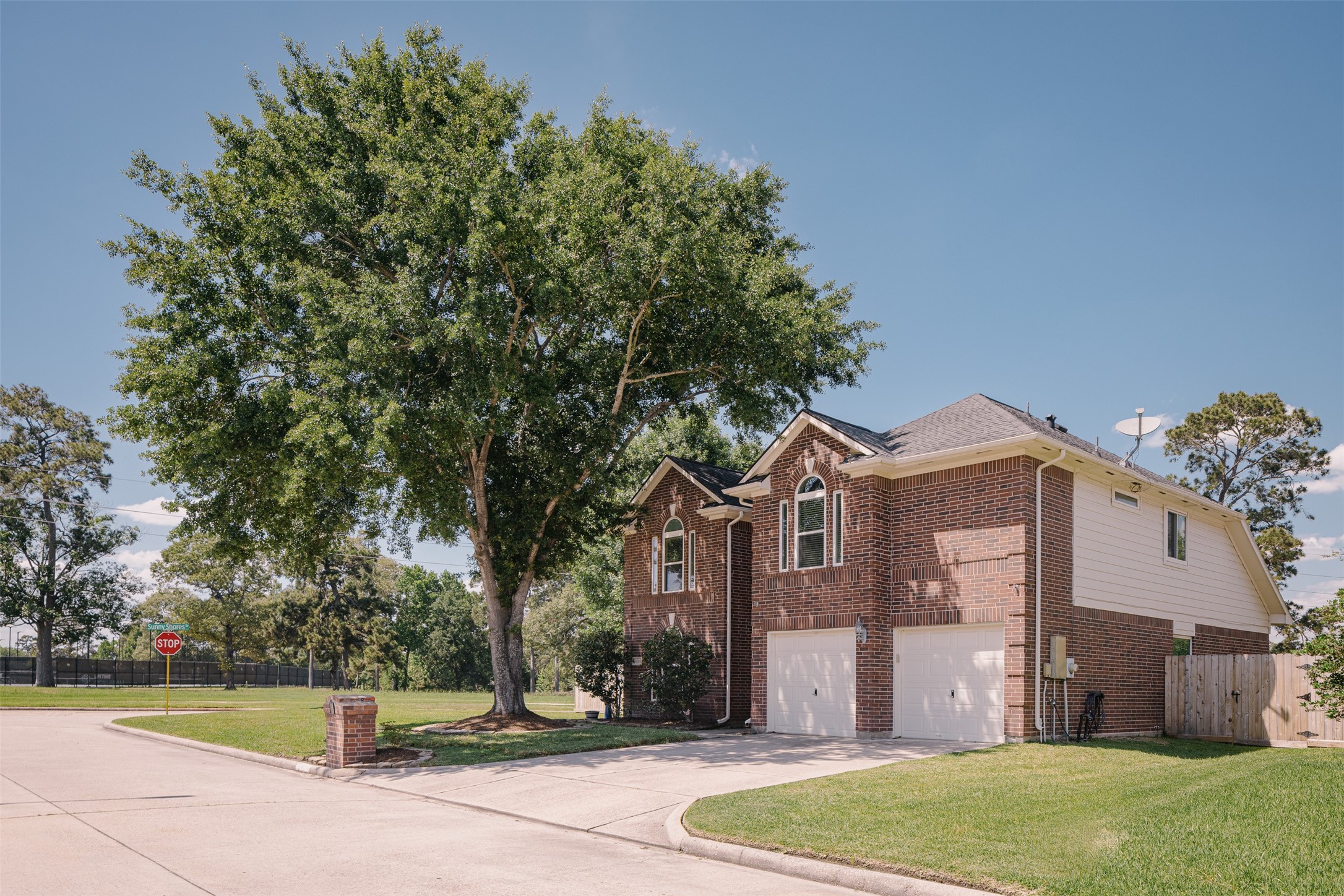 8003 Club Point Drive Humble, TX 77346 - Photo 2 of 34