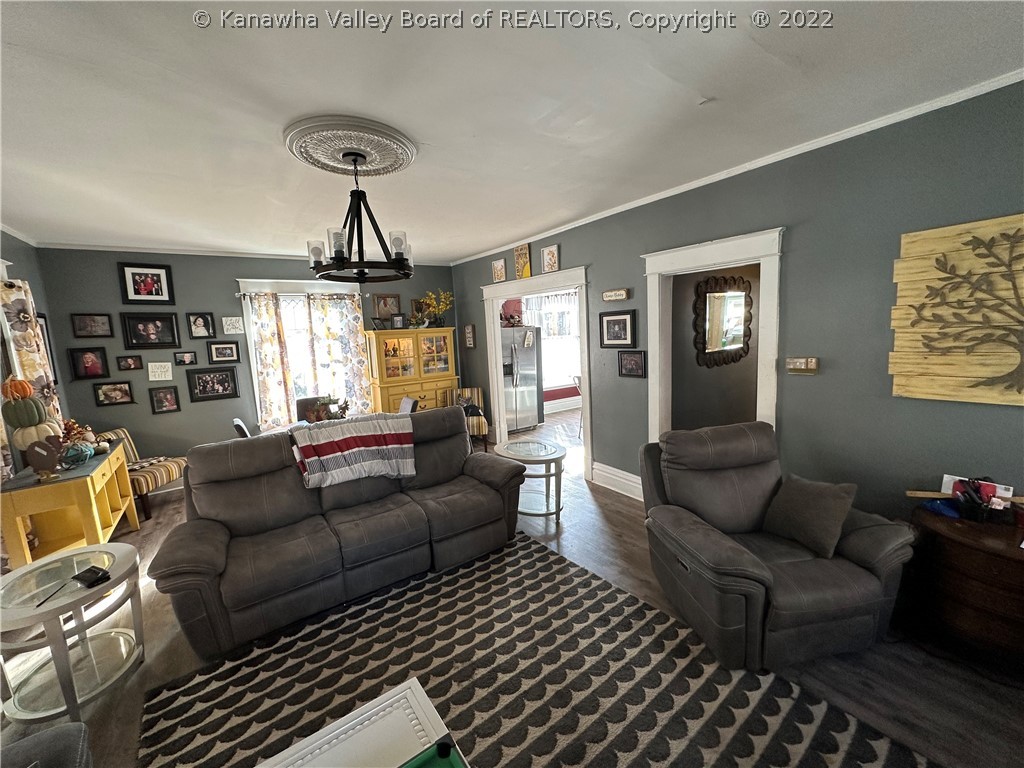 574 Stratton Street Logan, WV 25601 - Photo 4 of 37 Gallery Image 4