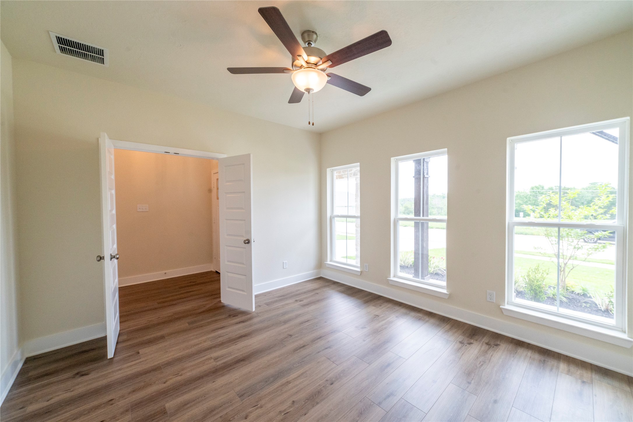 2067 Winepress Road Brenham, TX 77833 - Photo 8 of 31