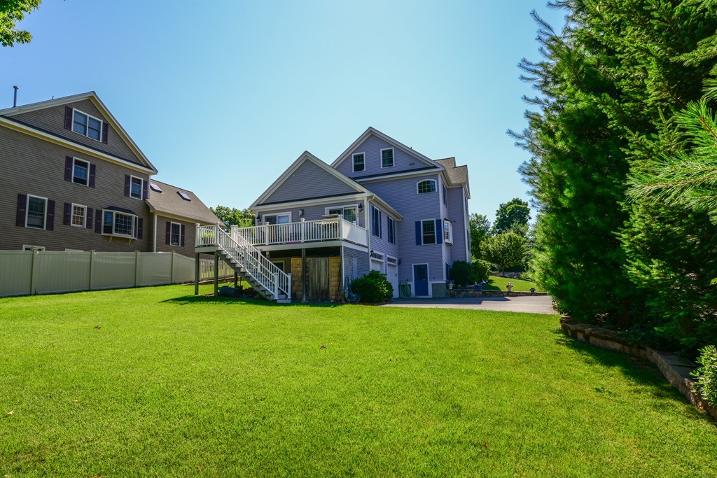 2 Gerber Circle Needham, MA 02494 - Photo 3 of 29 Gallery Image 3