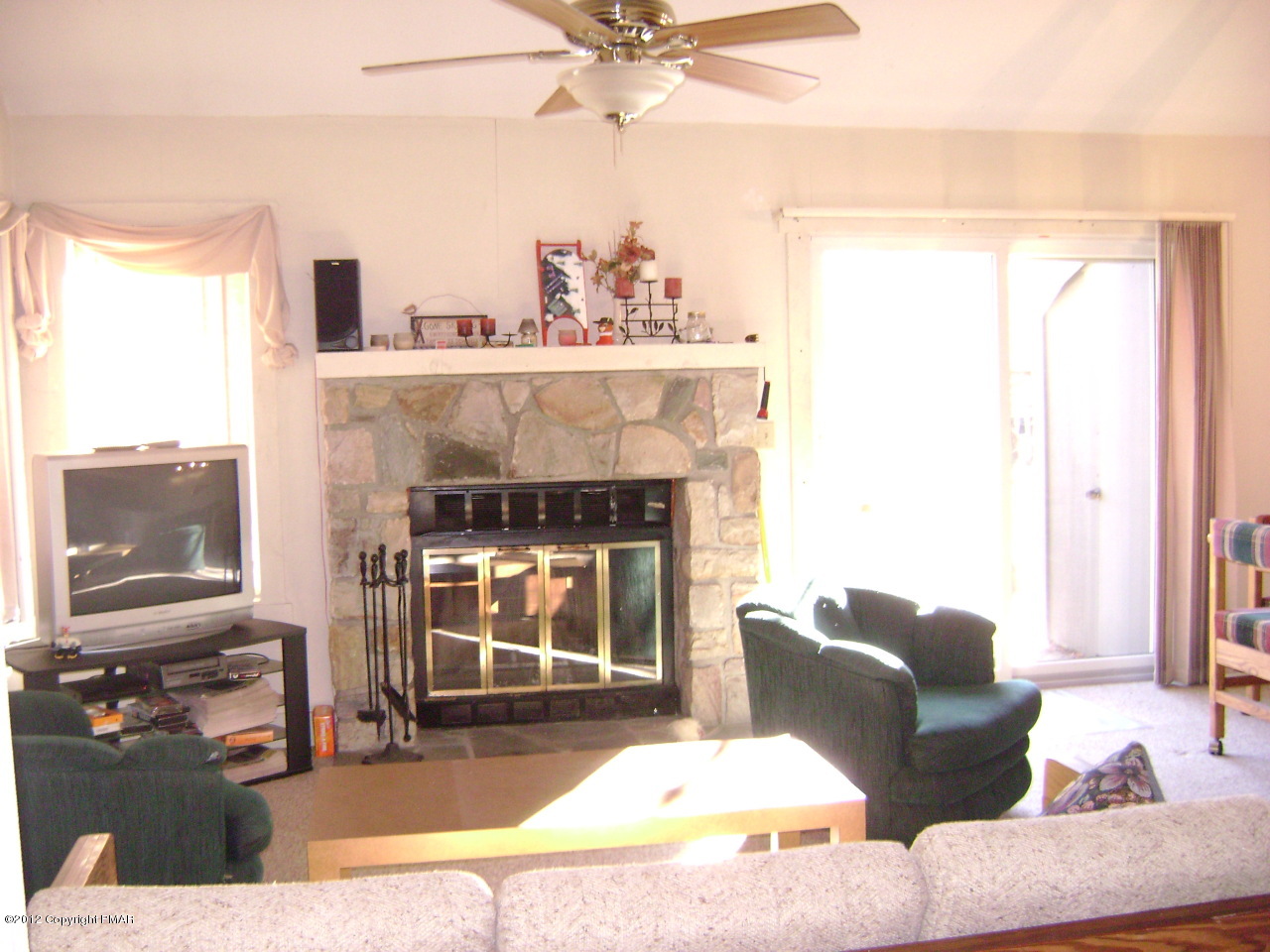 21 Snow Ridge Circle Jim Thorpe, PA 18229 - Photo 2 of 7 LR