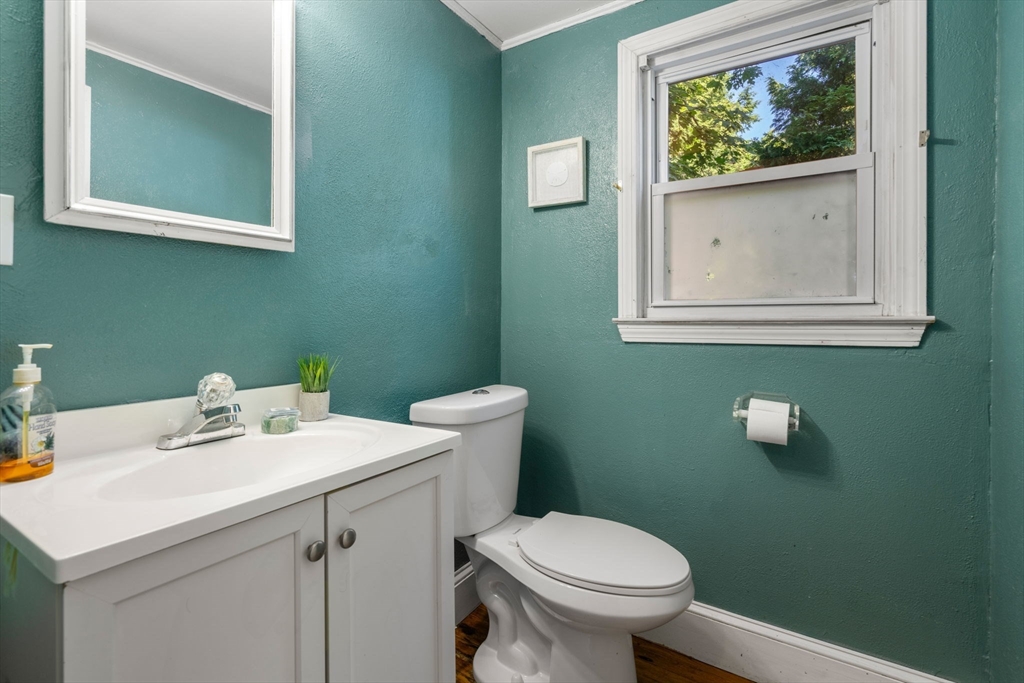 52 Harding Street Newton, MA 02465 - Photo 12 of 21 Gallery Image 12