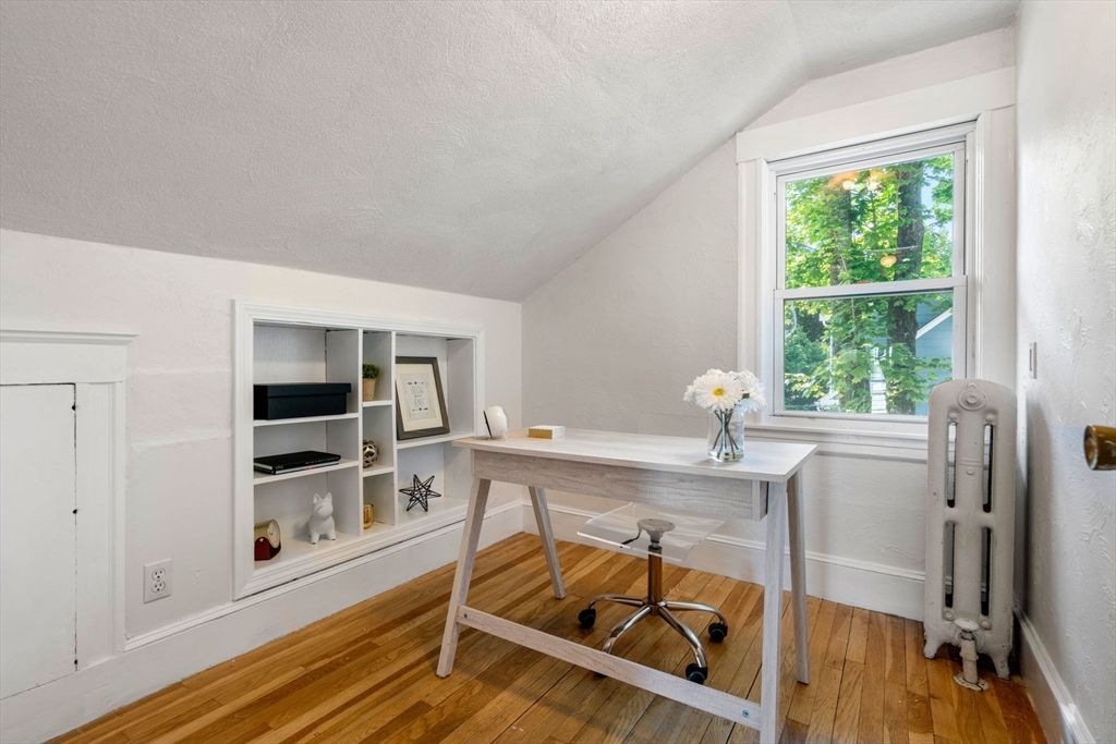52 Harding Street Newton, MA 02465 - Photo 17 of 21 Gallery Image 17