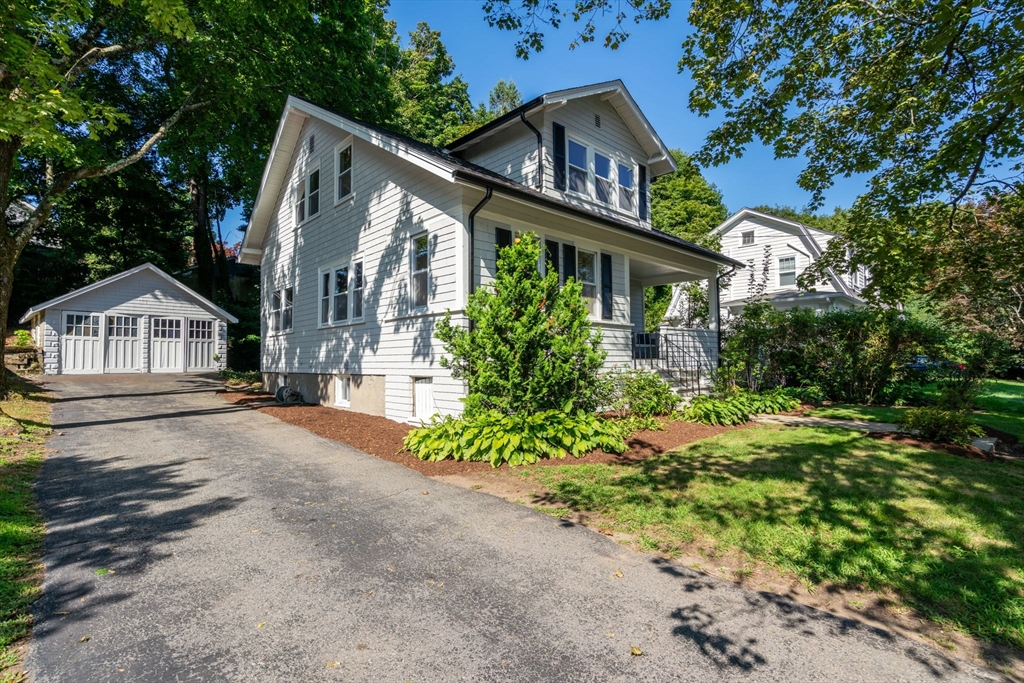 52 Harding Street Newton, MA 02465 - Photo 18 of 21 Gallery Image 18