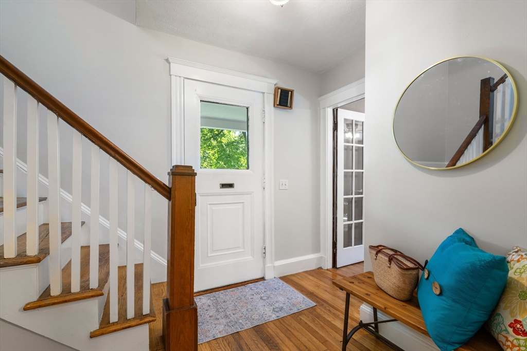 52 Harding Street Newton, MA 02465 - Photo 4 of 21 Gallery Image 4