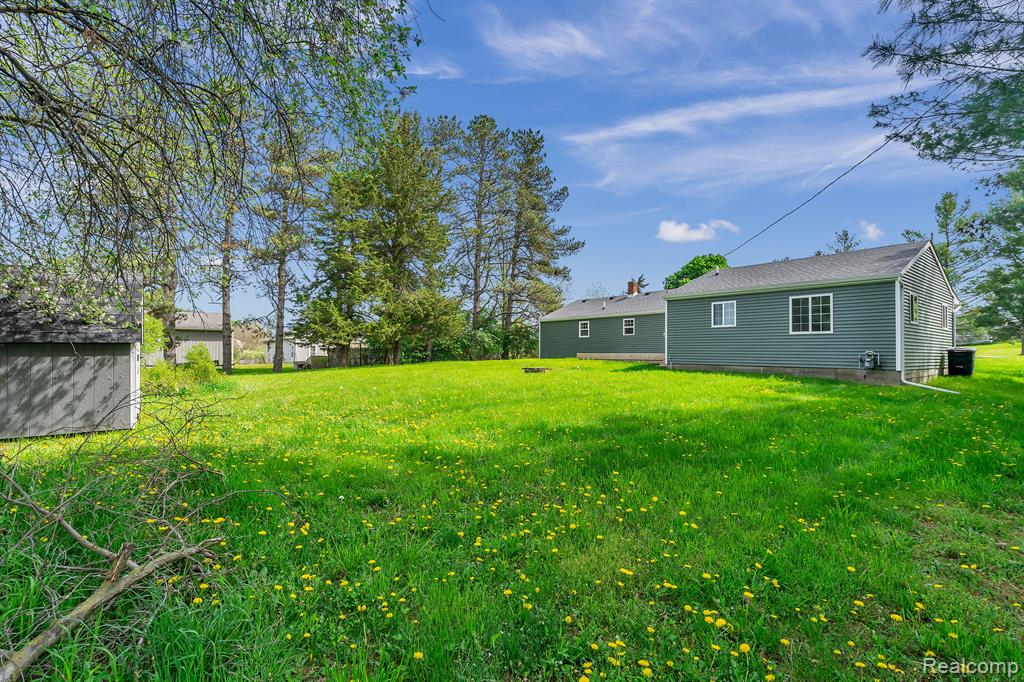 1746 Hadley Road Lapeer, MI 48446 - Photo 23 of 23