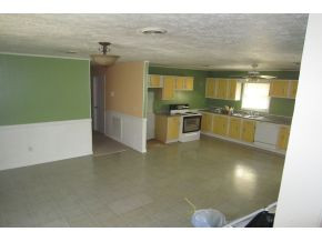 375 Jenkins Hollow Road Elizabethton, TN 37643 - Photo 4 of 11 Photo 4