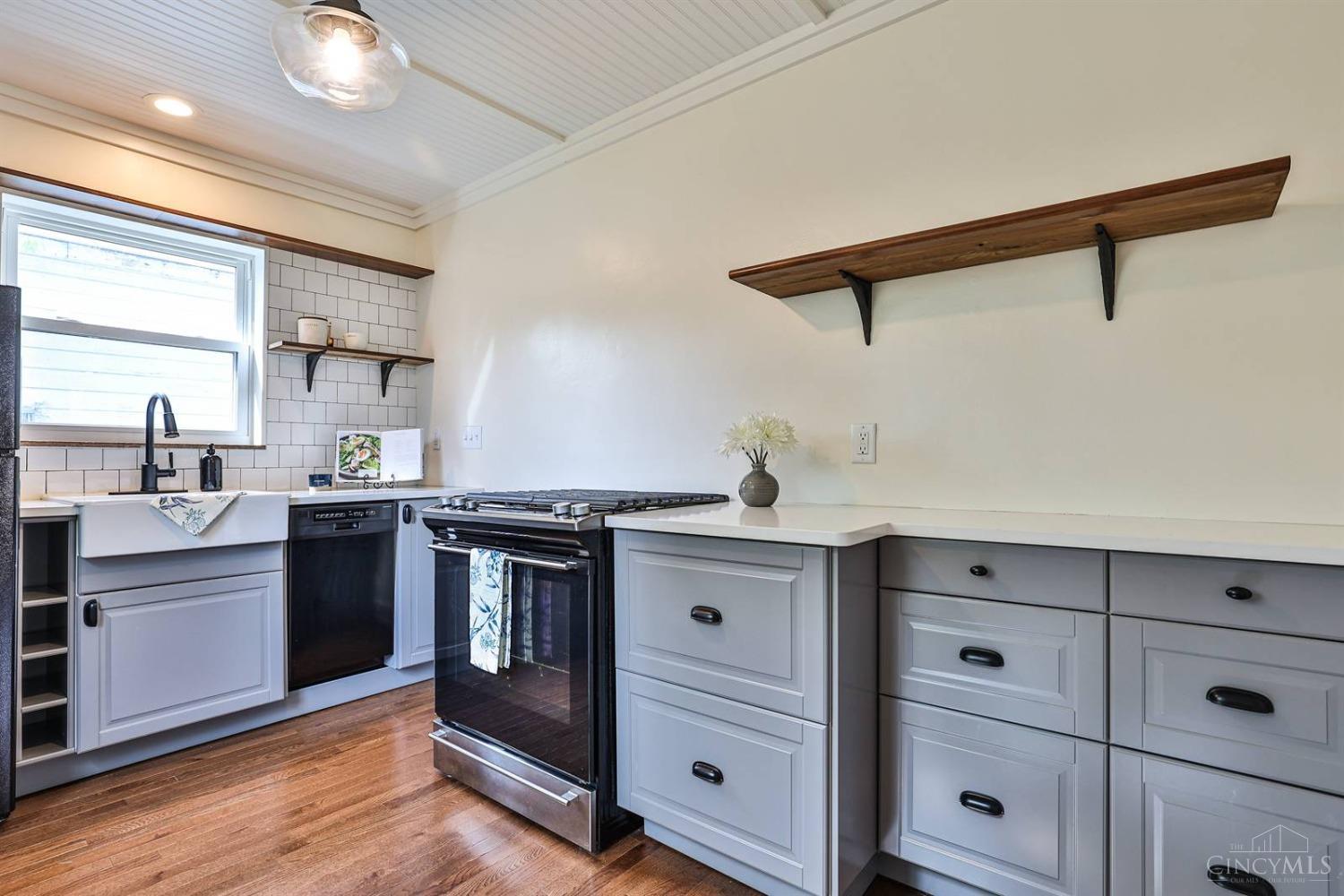 6815 Roe Street Cincinnati, OH 45227 - Photo 8 of 21 Gallery Image 8