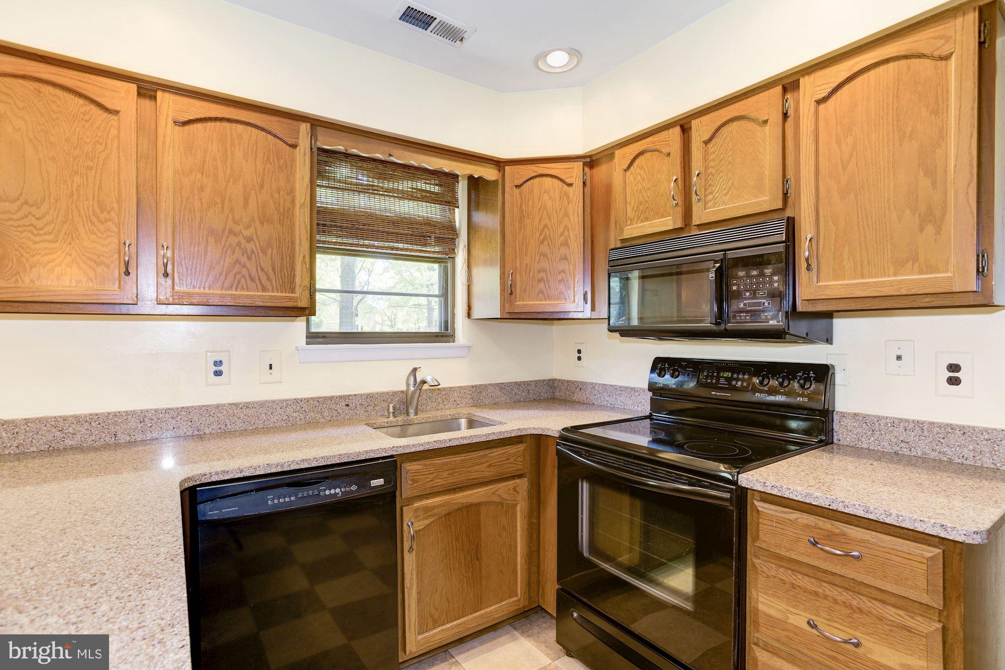 104 Charing Way Mount Laurel, NJ 08054 - Photo 14 of 38 Gallery Image 14