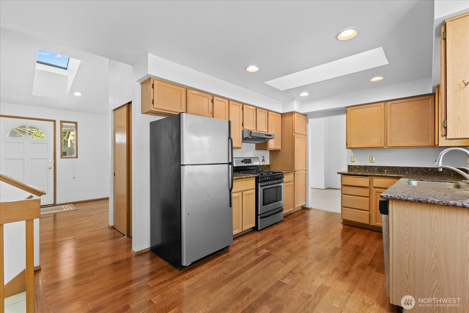 5036 Northeast 21st Street Renton, WA 98059 - Photo 14 of 33