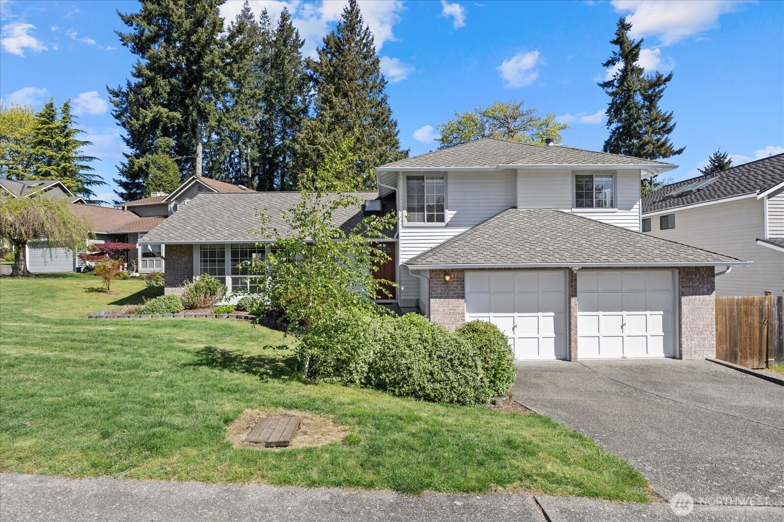 5036 Northeast 21st Street Renton, WA 98059 - Photo 2 of 33