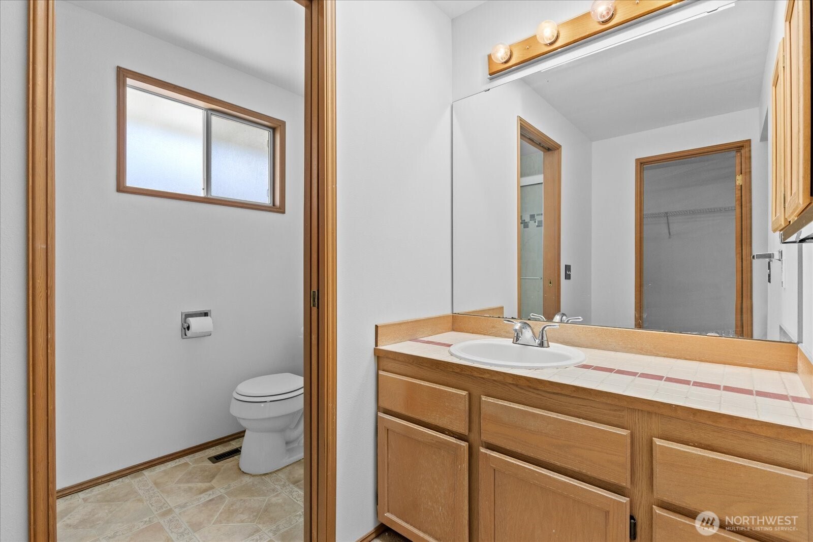 5036 Northeast 21st Street Renton, WA 98059 - Photo 21 of 33