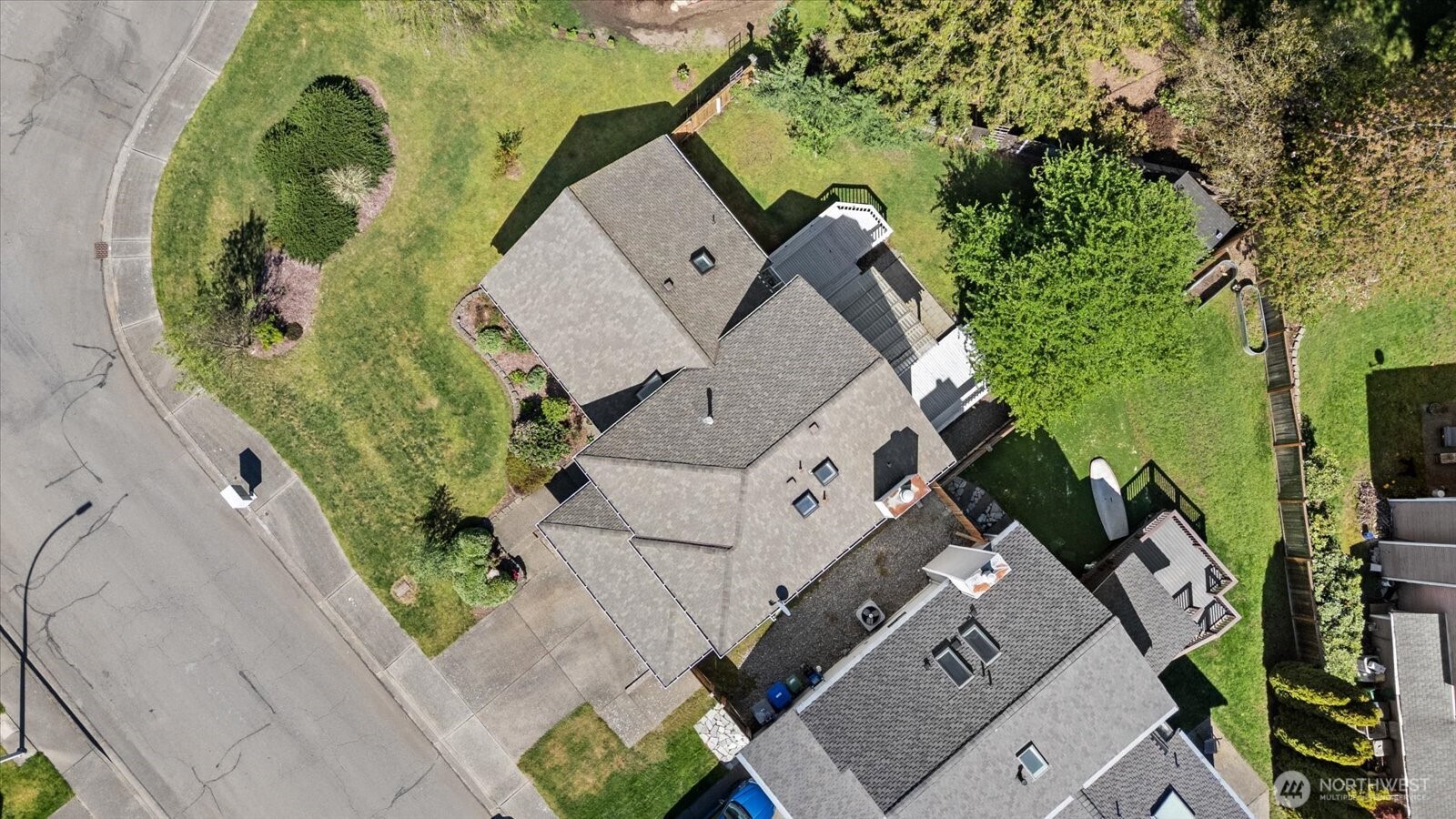 5036 Northeast 21st Street Renton, WA 98059 - Photo 4 of 33