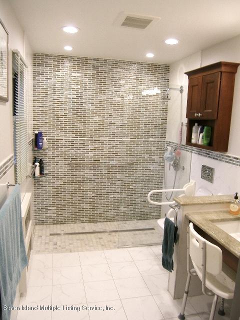 68 Romer Road Staten Island, NY 10304 - Photo 18 of 24 fullsizeoutput_10a1