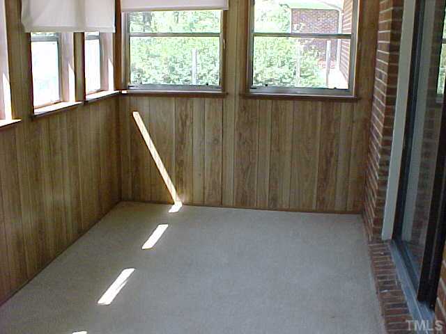 680 Vicksboro Road Henderson, NC 27537 - Photo 4 of 7 Bright, rear Florida room