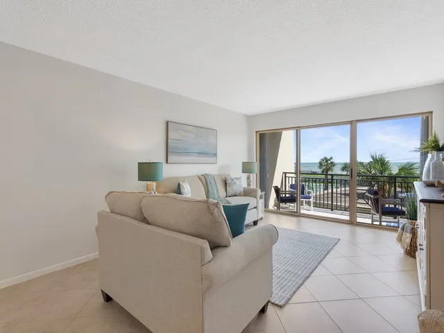 $7,000 | 3939 Ocean Drive, Unit 307C, Vero Beach, FL 32963