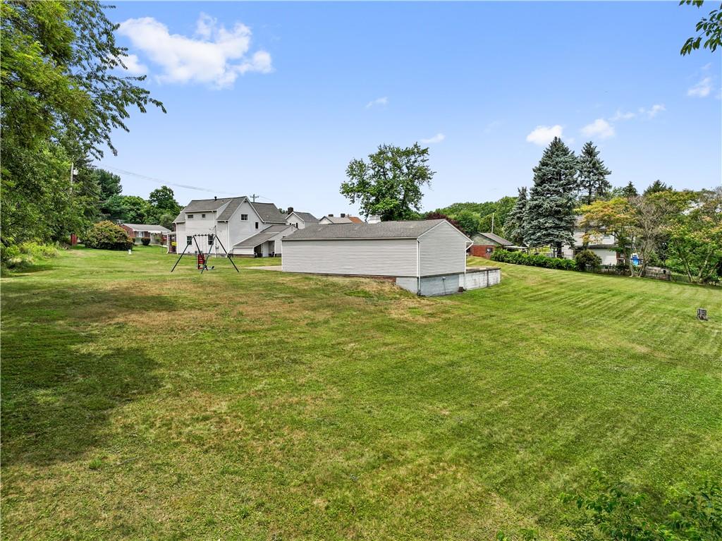 1525 Brinton Road Pittsburgh, PA 15221 - Photo 23 of 24 Gallery Image 23