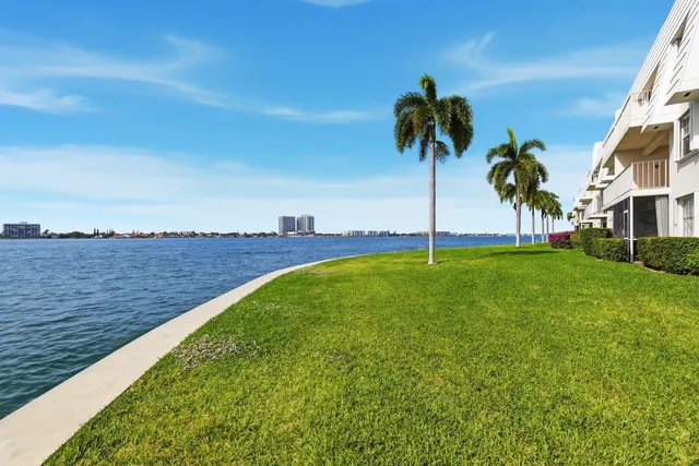 $4,000 | Undisclosed Address, Singer Island, FL 33404