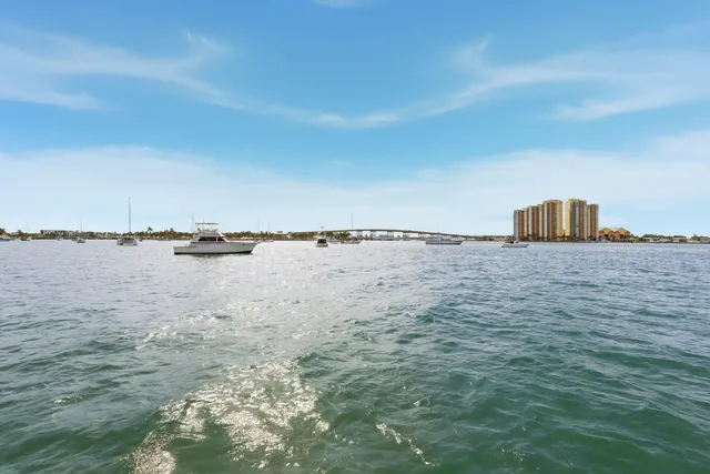 $4,000 | Undisclosed Address, Singer Island, FL 33404