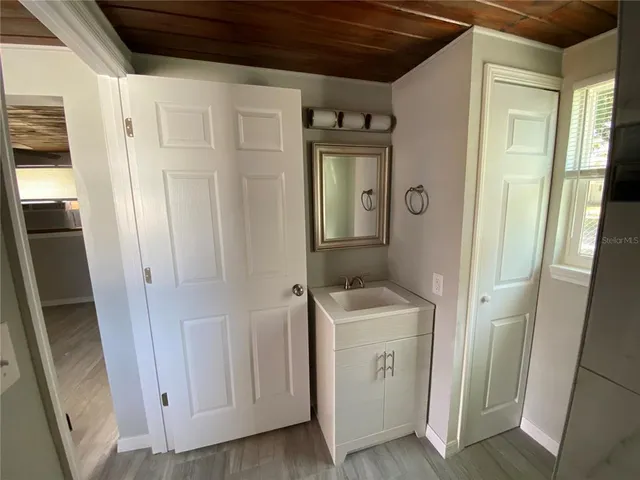 $1,275 | 5721 6th Street, Zephyrhills, FL 33542