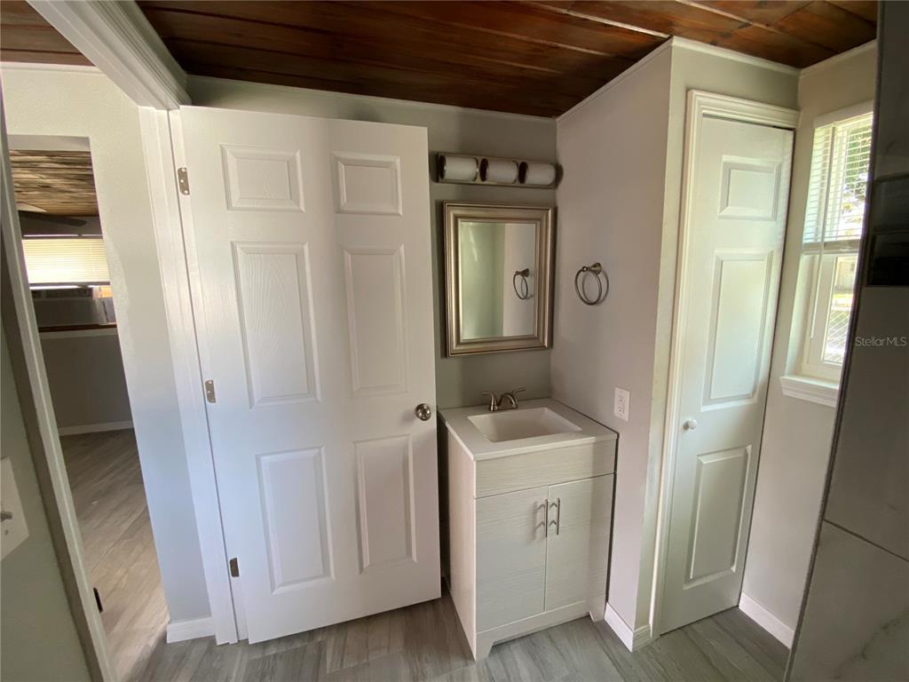 5721 6th Street Zephyrhills, FL 33542 - Photo 16 of 46