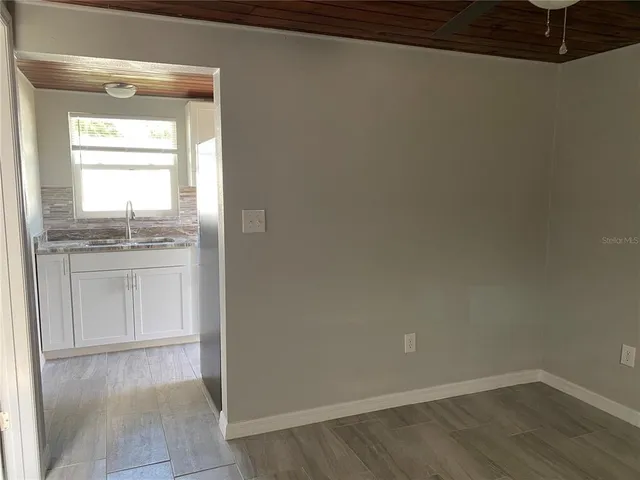 $1,275 | 5721 6th Street, Zephyrhills, FL 33542