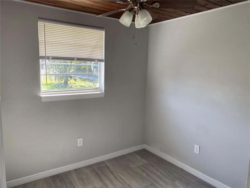 5721 6th Street Zephyrhills, FL 33542 - Photo 24 of 46