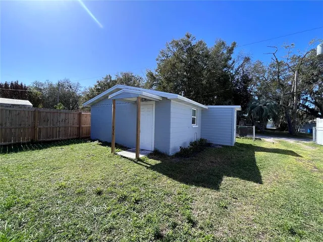 $1,275 | 5721 6th Street, Zephyrhills, FL 33542