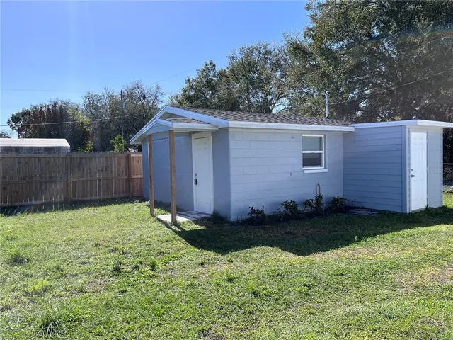 $1,275 | 5721 6th Street, Zephyrhills, FL 33542