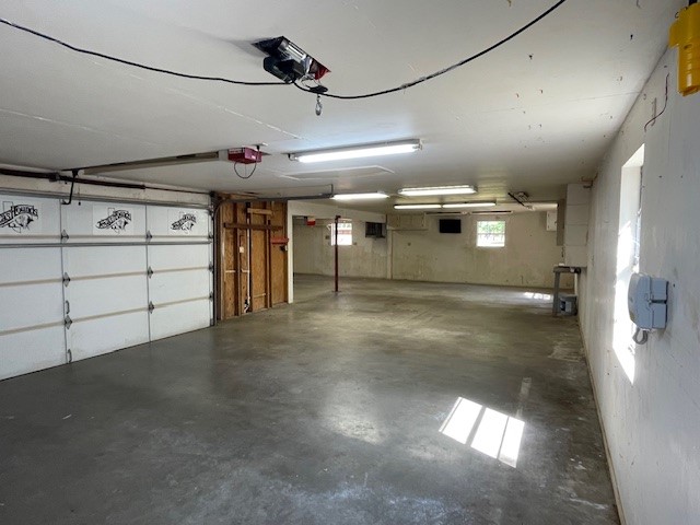 2915 Katy Hockley Road Katy, TX 77493 - Photo 39 of 50 Over size garage/man cave