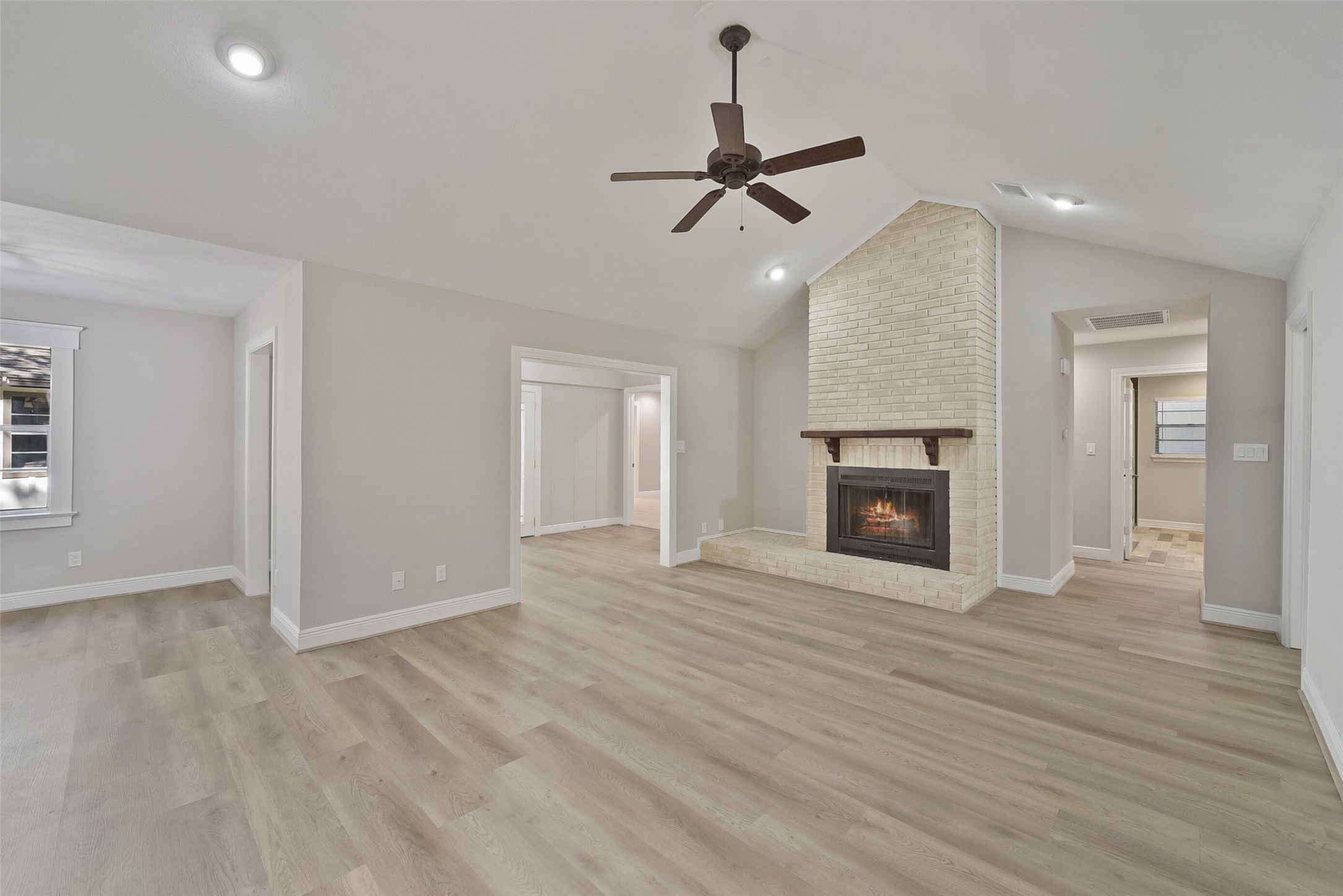 2915 Katy Hockley Road Katy, TX 77493 - Photo 4 of 50 Spacious, open family room with cathedral ceiling!