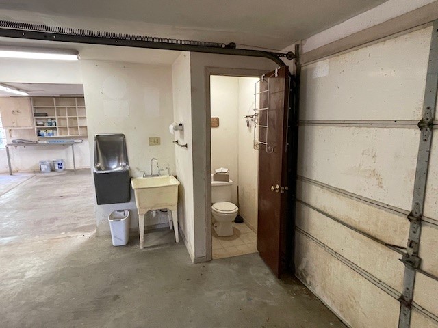 2915 Katy Hockley Road Katy, TX 77493 - Photo 42 of 50 half bath in garage