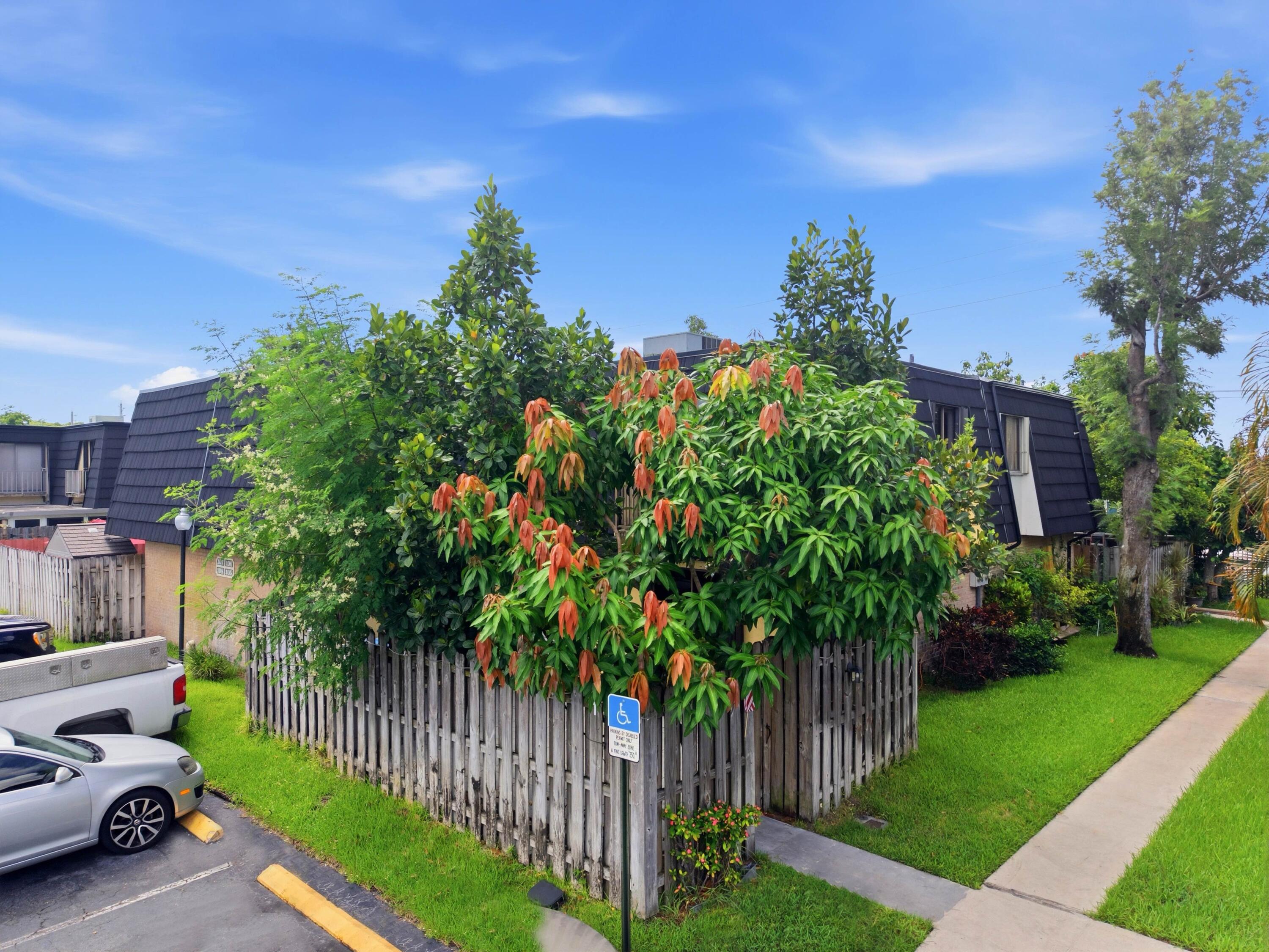 105 Woodland Road Palm Springs, FL 33461 - Photo 1 of 44 Front
