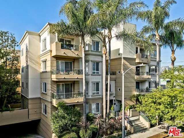 $950,000 | 305 Arnaz Drive, Unit 304, Los Angeles, CA 90048