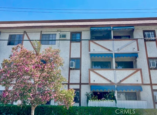 a view of outdoor space