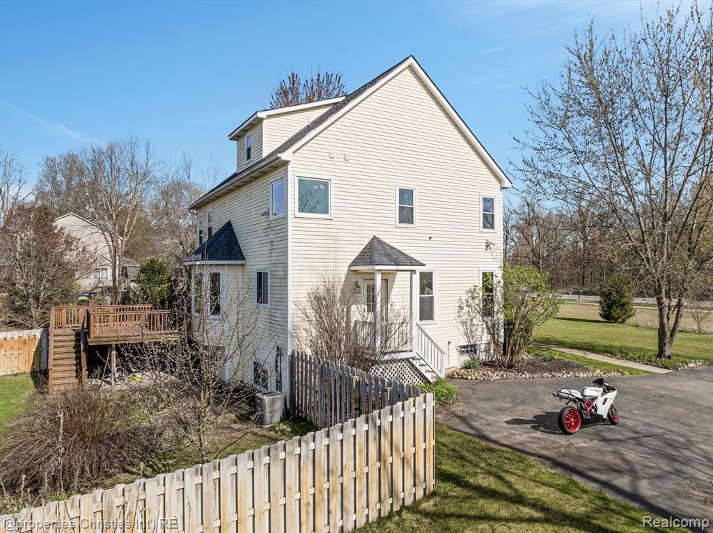 49730 Eight Mile Road Northville, MI 48167 - Photo 43 of 49 Gallery Image 43