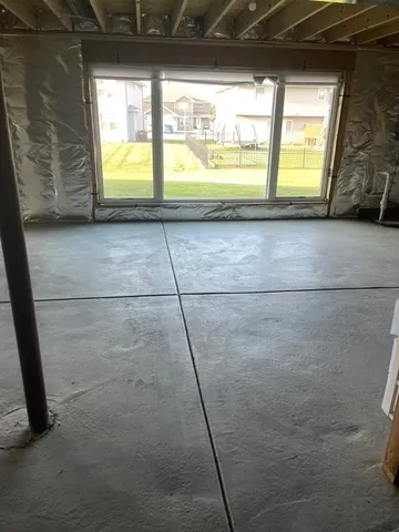 a view of parking area