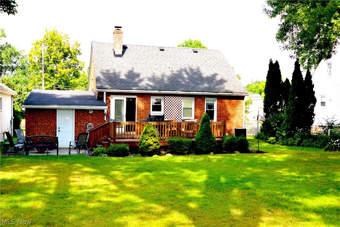 1263 Irene Road Lyndhurst, OH 44124 - Photo 12 of 26 Great yard space.