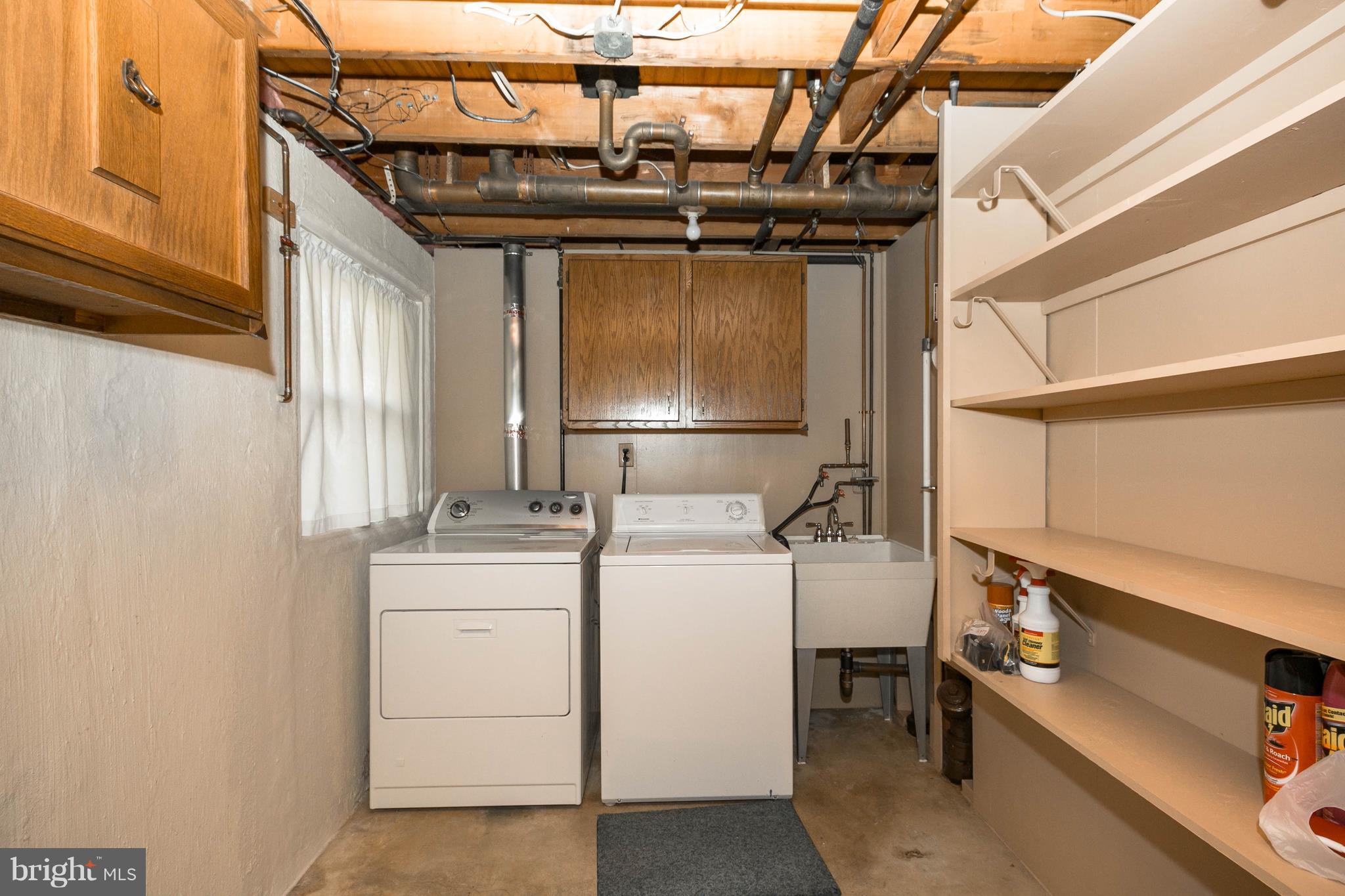 502 Bathurst Road Baltimore, MD 21228 - Photo 18 of 23 Laundry area